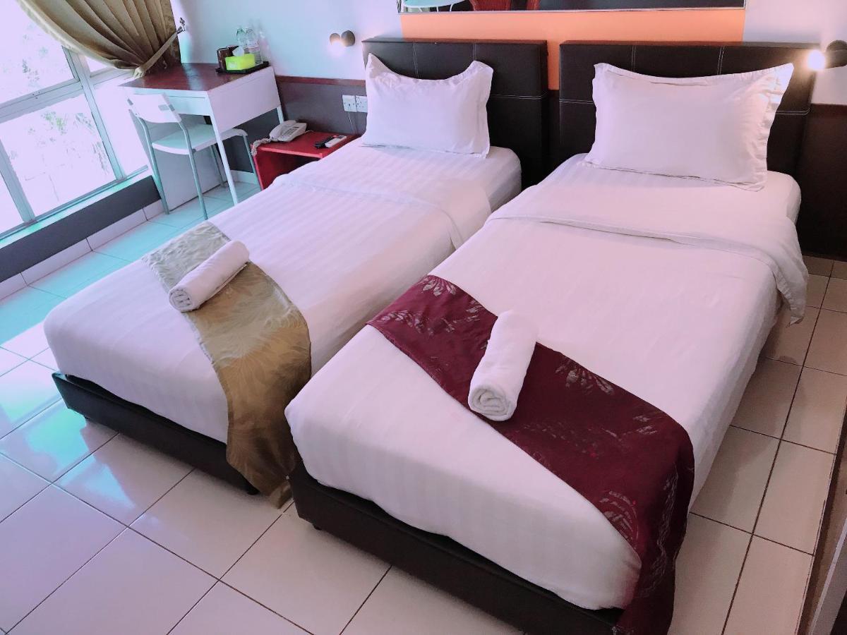 Langit Langi Hotel @ Klia/Klia2 كامبونج دنغكيل المظهر الخارجي الصورة